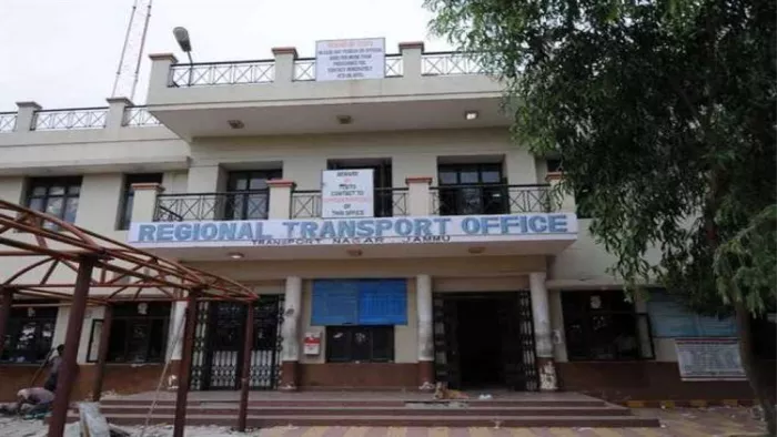 अब वाहन बेचने -खरीदने के लिए नहीं जाना होगा RTO दफ्तर। फाइल फोटो