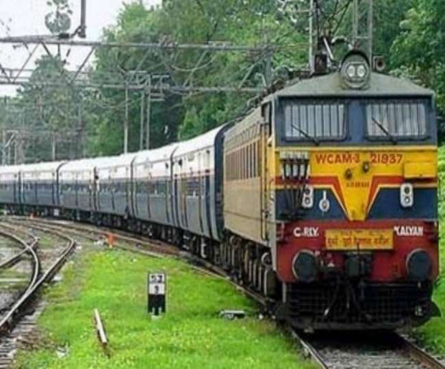 भारत गौरव ट्रेन का बीस द‍िन का क‍िराया तीन करोड़ रुपये तय क‍िया गया है। - प्रतीकात्‍मक तस्‍वीर