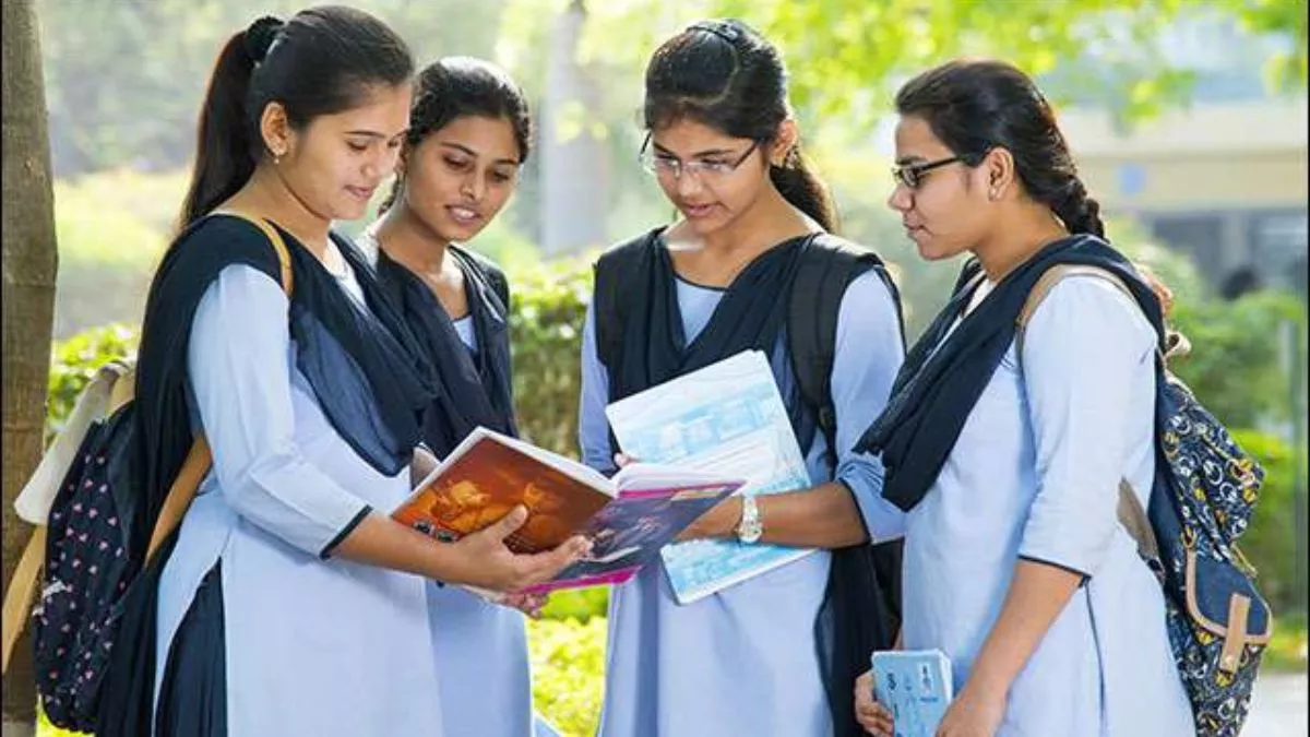 CBSE Board Exam Date Sheet 2023: सीआईएससीई के बाद अब सीबीएसई डेटशीट पर बड़ी अपडेट, जानें कब होगी रिलीज