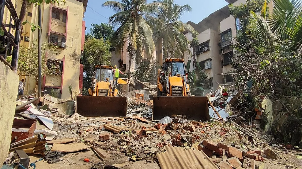 नवी मुंबई (Navi Mumbai) के सीवुड स्थित सेंट बेथल चर्च को धवस्त किया गया।