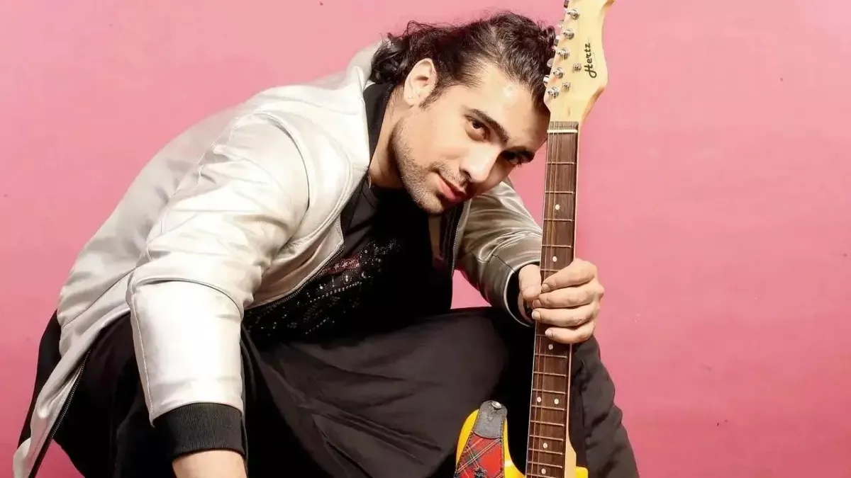 Singer Jubin Nautiyal Met with an Accident Admitted to hospital