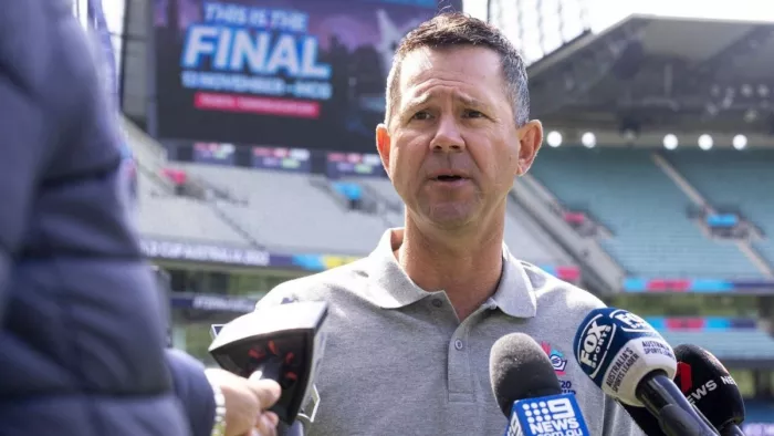 Ricky Ponting: कमेंट्री के दौरान ऑस्ट्रेलियाई पूर्व कप्तान रिकी पोंटिंग ...