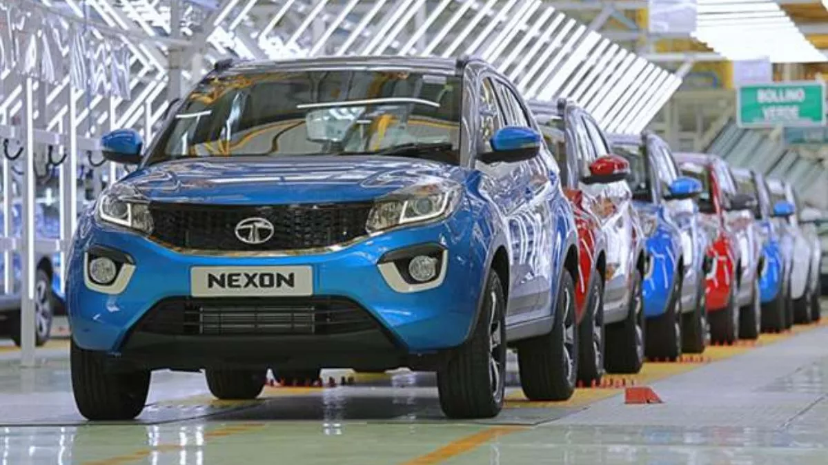 Tata Motors Sales: नवंबर में खूब पसंद की गई टाटा की Nexon और Tiago जैसी गाड़ियां, हुई 27 प्रतिशत की ग्रोथ