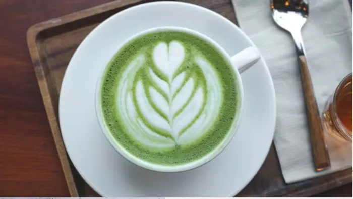Green Coffee Benefits: ग्रीन कॉफी पीने के हैं गजब के फायदे
