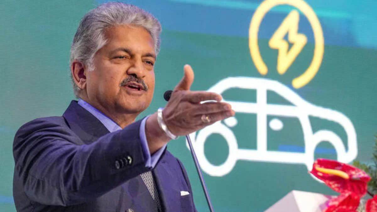 https://www.jagranimages.com/images/newimg/02122024/02_12_2024-ananad_mahindra__23841061.jpg