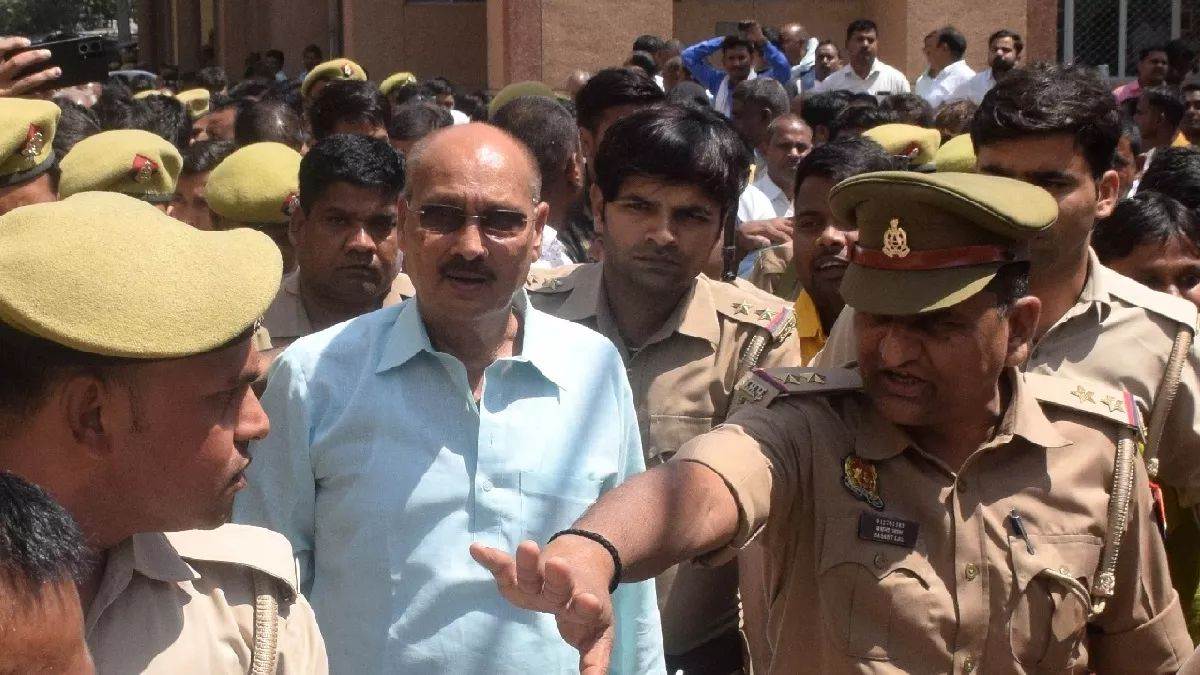 samajwadi party mla ramakant yadav troubles increased police listed him in ir gang action against 15 henchmen also