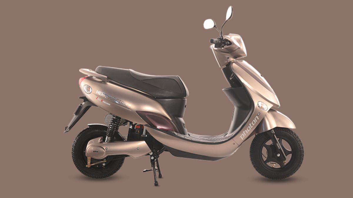 https://www.jagranimages.com/images/newimg/03012023/03_01_2023-hero_electric_scooter__23281842.jpg