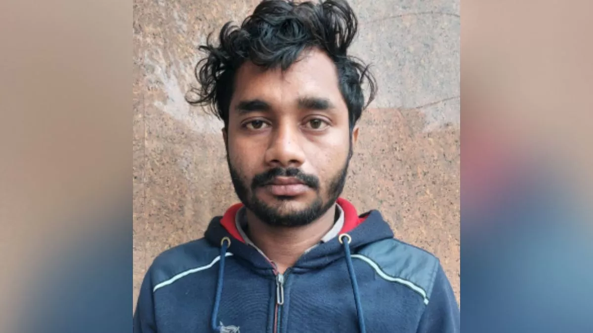 Gorakhpur पुलिस के रोकने पर गोरखनाथ मंदिर में बम होने की दी झूठी सूचना, गिरफ्तार कर जेल भेजा गया आरोपित