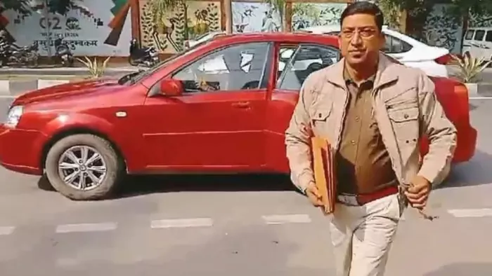 जेलर प्रमोद कुमार से ईडी कर रही पूछताछ।