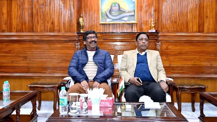 संकट में नहीं हेमंत सोरेन सरकार, JMM-कांग्रेस विधायक दल की बैठक में 2025 की रणनीति पर लगी मुहर