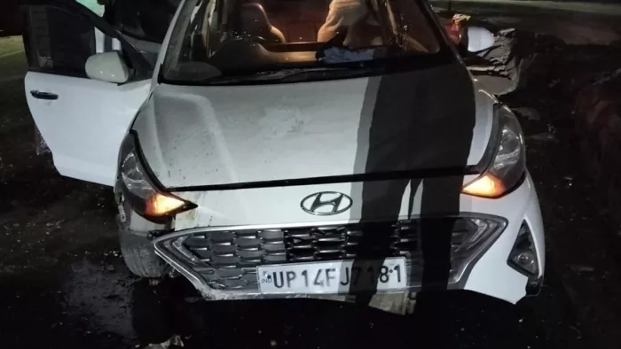 इसी कार में सवार थी आयुषी। सौ. पुलिस