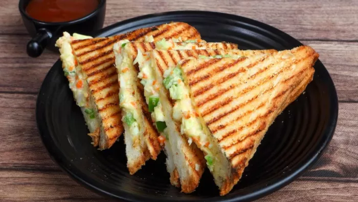 Healthy Breakfast: सुबह नाश्ते के लिए हेल्दी ब्रेकफास्ट मसाला चीकपीज़ सैंडविच