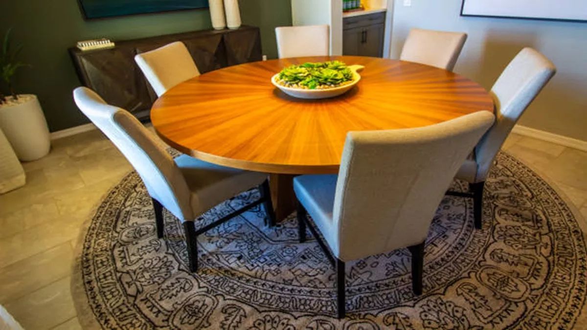 स्टाइलिश Round Dining Table को पंचकुईया मार्केट से नहीं अमेज़न से खरीदें सस्ते में, Furniture डिजाइन है बेस्ट
