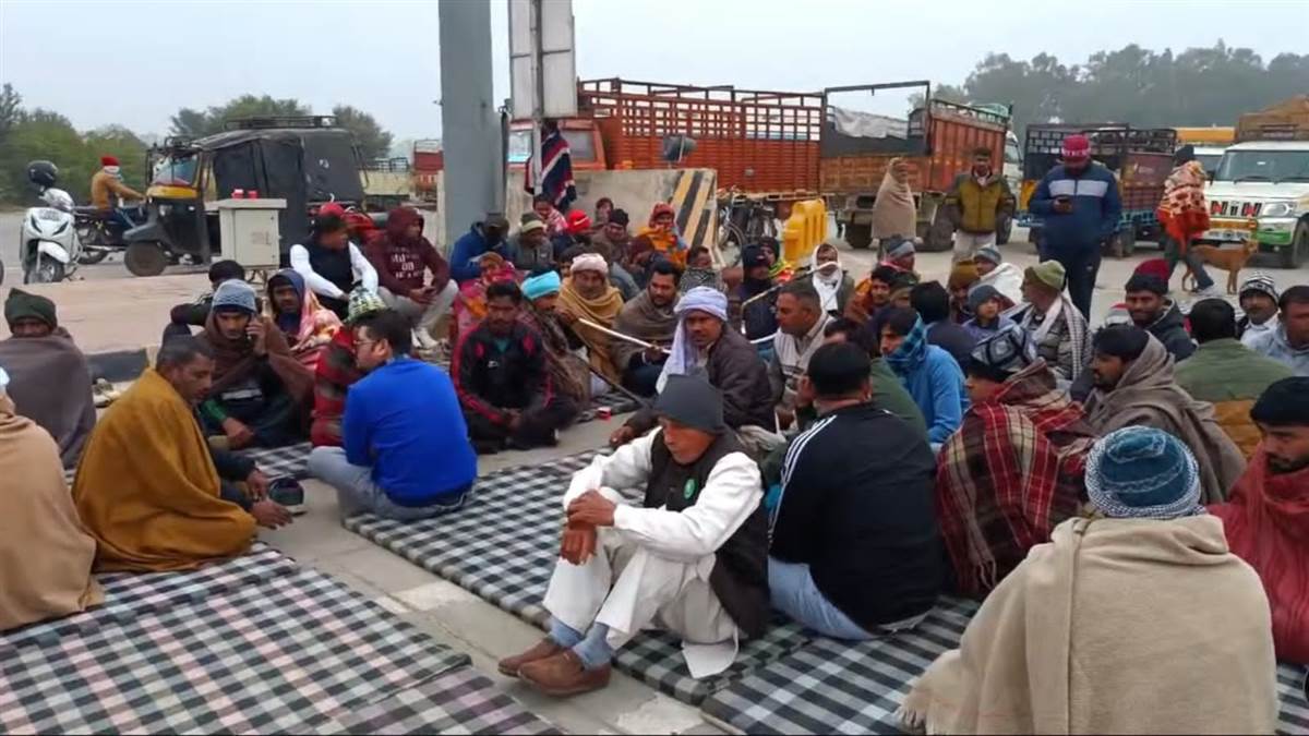 https://www.jagranimages.com/images/newimg/03012024/03_01_2024-strike_23620112_134210663.jpg