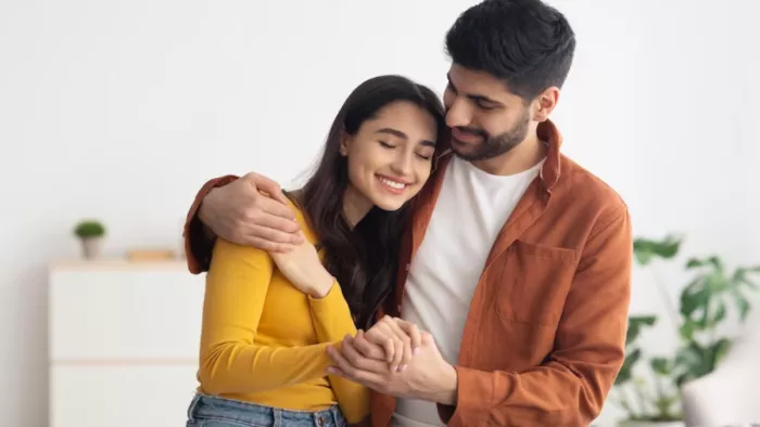 अपने रिलेशनशिप को ऐसे बनाएं मजबूत और हेल्दी
