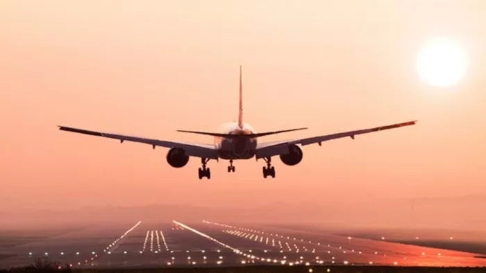 Air Fares: हवाई किराये को नियंत्रित नहीं करती सरकार: वीके सिंह
