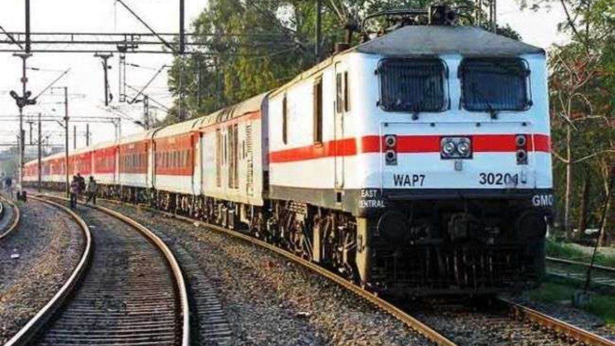 special train will run between azamgarh to bahraich via gorakhpur