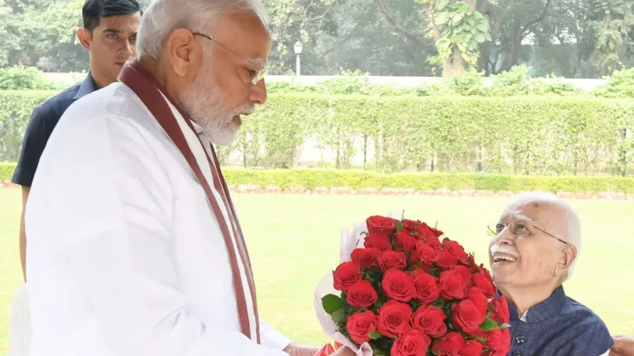 देश के राजनेताओं ने लाल कृष्ण आडवाणी को दी बधाई (सोशल मीडिया)