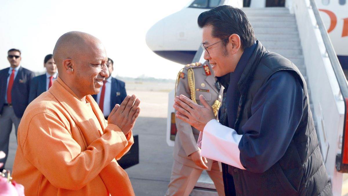 https://www.jagranimages.com/images/newimg/03022025/03_02_2025-cm_yogi_bhutan_23878017.jpg