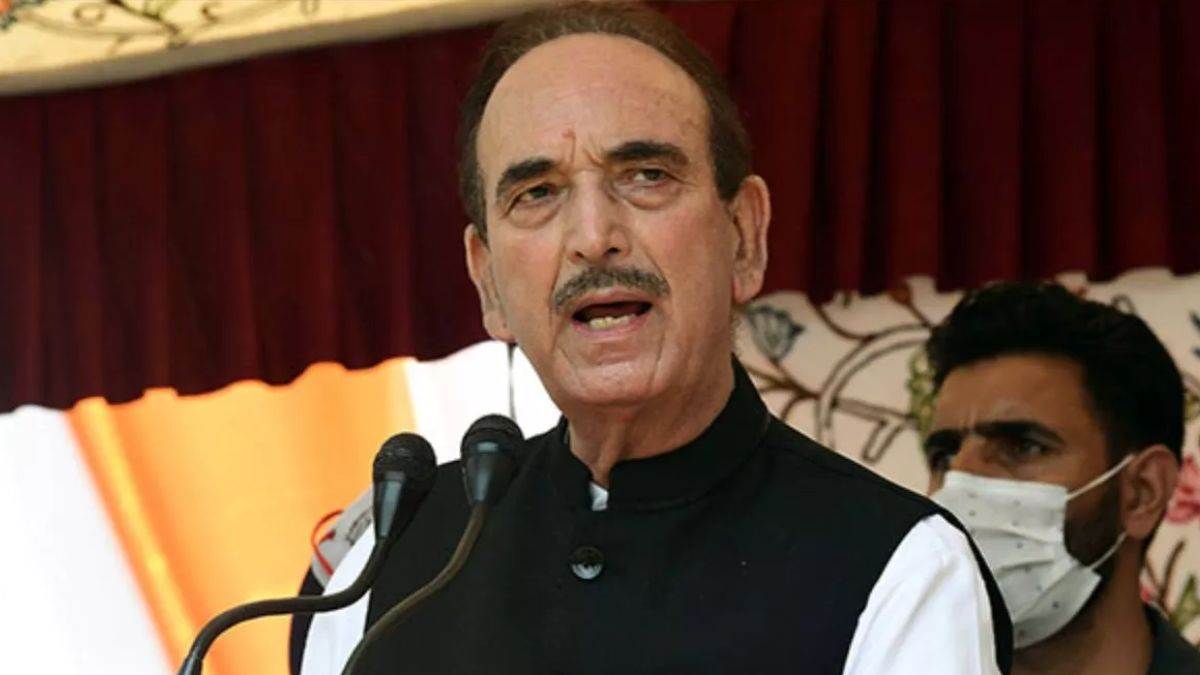 https://www.jagranimages.com/images/newimg/03022025/03_02_2025-ghulam_nabi_1_23877964.jpg