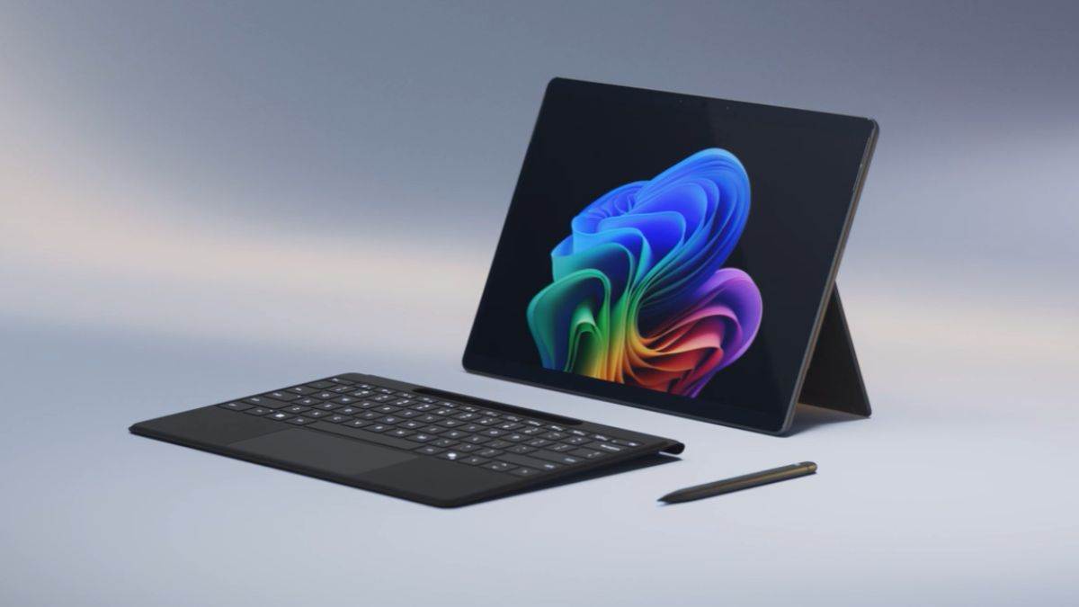 https://www.jagranimages.com/images/newimg/03022025/03_02_2025-microsoft_surface_23877906.jpg