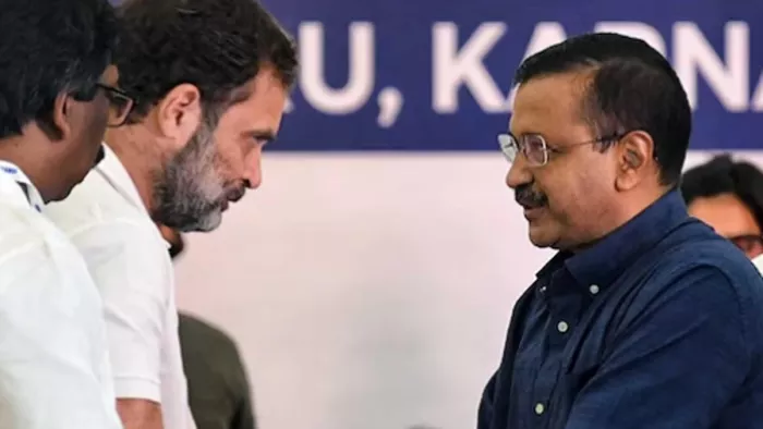 एक कार्यक्रम के दौरान राहुल और अरविंद केजरीवाल। फाइल फोटो