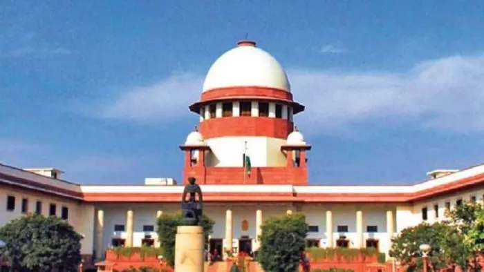 वकील ब्रजेश सिंह द्वारा दायर याचिका पर सुप्रीम कोर्ट में सुनवाई