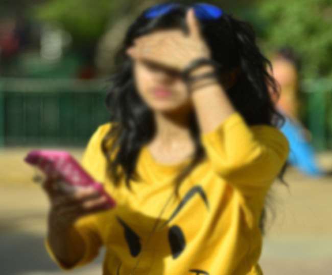 मुंबई की लड़की सिंदूर लगा कर देती थी बड़ा धोखा। सांकेतिक तस्वीर