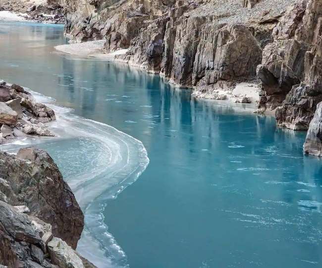 भारत पश्चिमी जल विद्युत रियोजनाओं के संबंध में अतिरिक्त आंकड़े पाकिस्तान के साथ साझा करने को राजी हो गया है।