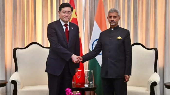 सीमा विवाद के बीच विदेश मंत्री किन और जयशंकर की हुई मुलाकात
