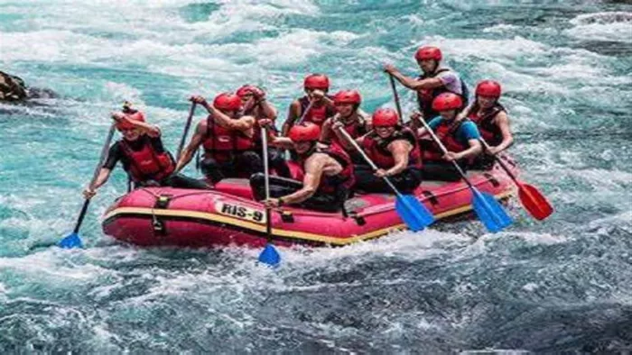 Rishikesh News: होली के दिन गंगा में राफ्टिंग नहीं होगी।