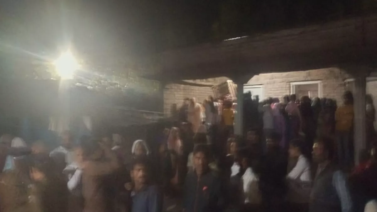 Kishanganj News: किशनगंज में दिल दहलाने वाली घटना...शौचालय की टंकी में गिरने से एक ही परिवार के तीन बच्चे की मौत