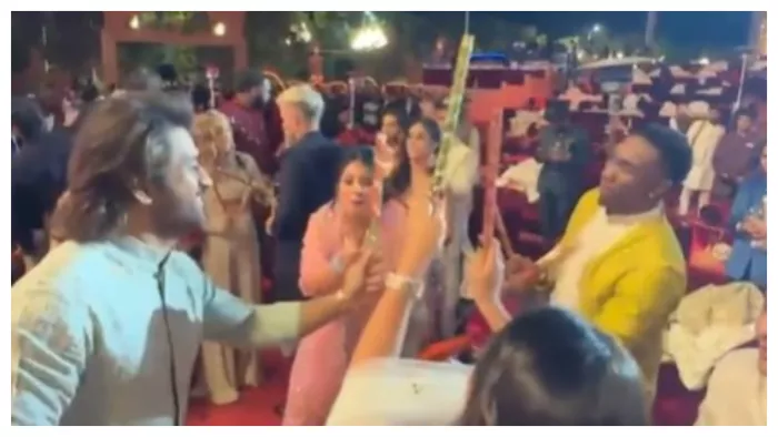 अनंत अंबानी-राधिका मर्चेंट की प्री वेडिंग सेरेमनी से महेंद्र सिंह धोनी और ड्वेन ब्रावो. फोटो क्रेडिट- इंस्टाग्राम
