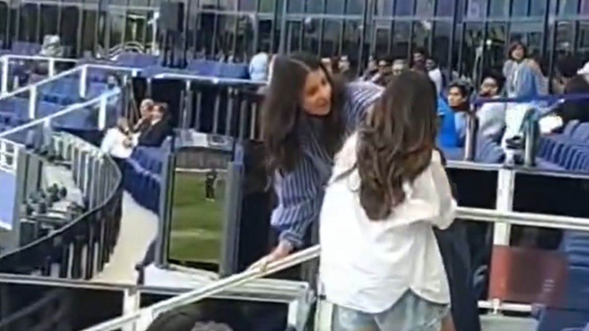 https://www.jagranimages.com/images/newimg/03032025/03_03_2025-cutevideoanushka_23893784.jpg