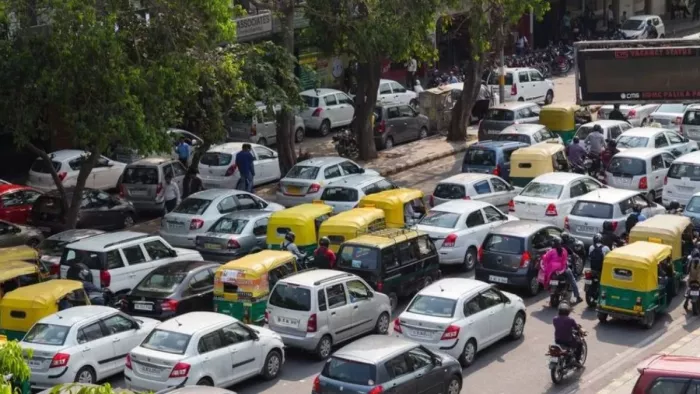 15 साल पुराने वाहनों को 31 मार्च के बाद पेट्रोल-डीजल नहीं मिलेगा। फाइल फोटो- जागरण