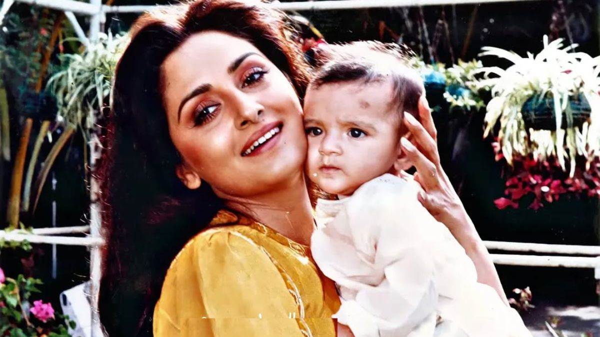 https://www.jagranimages.com/images/newimg/03032025/03_03_2025-jaya_prada_son_1_23894090.jpg