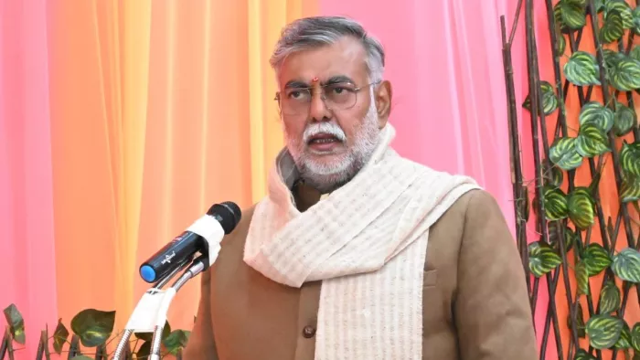 कांग्रेस ने पटेल के बयान पर सरकार को घेरा (फोटो: @prahladspatel)