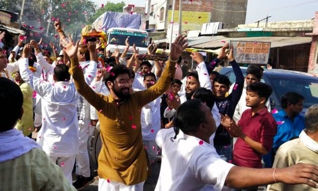 https://www.jagranimages.com/images/newimg/03042022/03_04_2022-03etw_18_03042022_300-c-2_22596879_235133.jpg