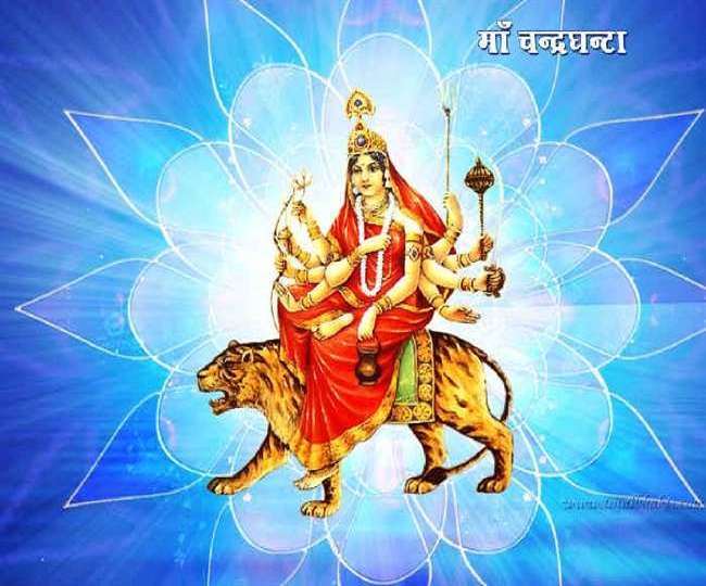 नवरात्र के दूसरे दिन भक्तों ने की मां ब्रह्मचारिणी की पूजा अर्चना, सोमवार को होगी मां चंद्रघंटा की पूजा