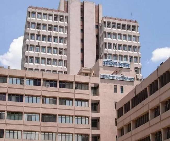 उत्तर प्रदेश पावर कारपोरेशन लिमिटेड यानीउत्तर प्रदेश बिजली विभाग