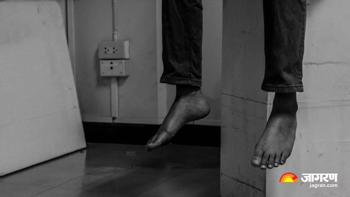 ssb jawan hanged himself dead body found hanging in bathroom