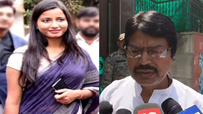 बड़कागांव विधायक अंबा प्रसाद के पिता पहुंचे ईडी ऑफिस।