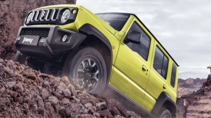Maruti Suzuki Jimny पर 1.5 लाख रुपये तक का डिस्काउंट दे रही है।