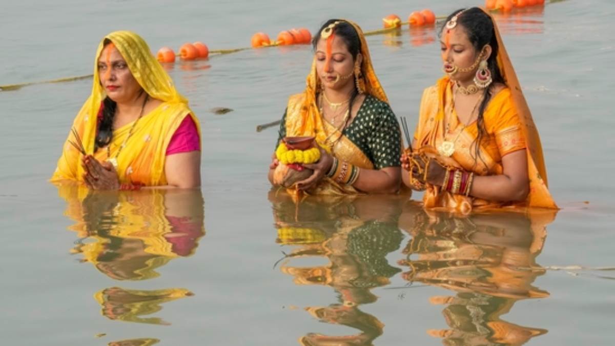 https://www.jagranimages.com/images/newimg/03042025/03_04_2025-chhath_puja_23910644.jpg