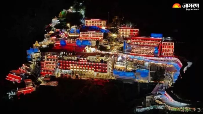 माता वैष्णो देवी की दरबार में बड़ी संख्या में श्रद्धालु पहुंच रहे हैं।