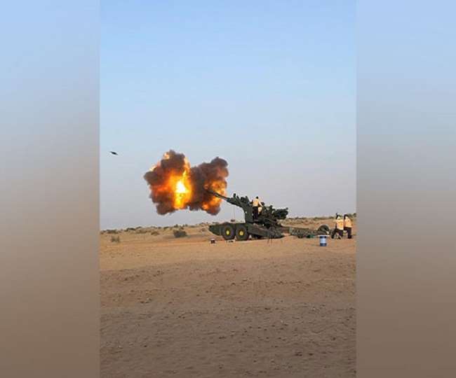 https://www.jagranimages.com/images/newimg/03052022/03_05_2022-trials_of_atags_howitzers_22680044.jpg