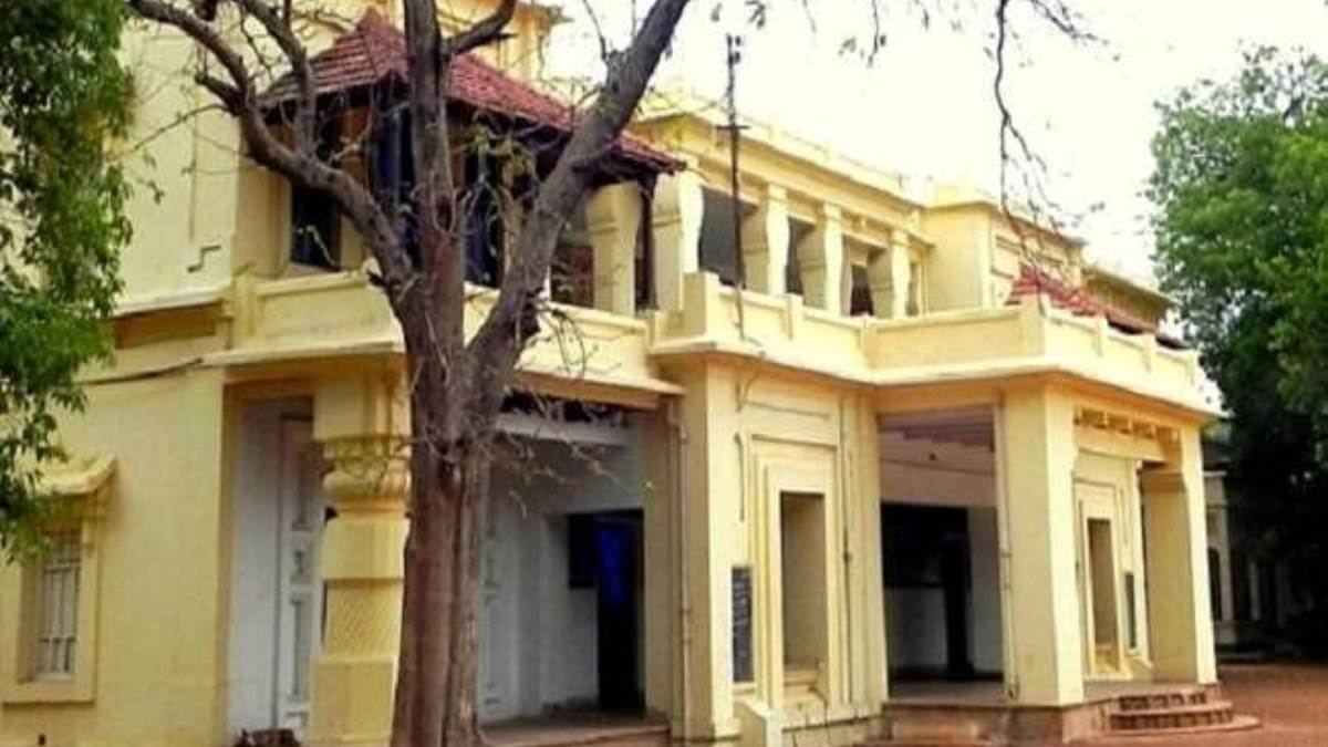 vishwabharati university sent notice to nobel laureate economist to vacate illegally occupied land