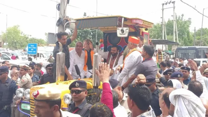 रोहतक में बीजेपी प्रत्याशी अरविंद शर्मा ने किया नामांकन