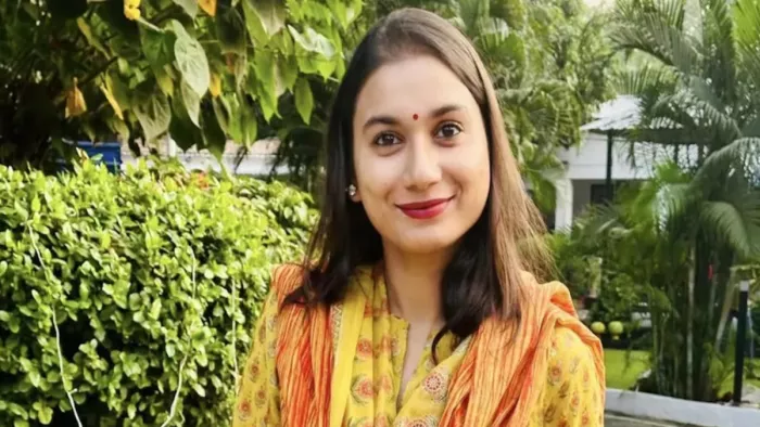 कांग्रेस ने शांभवी चौधरी के वोट मांगने पर उठाए सवाल (जागरण)