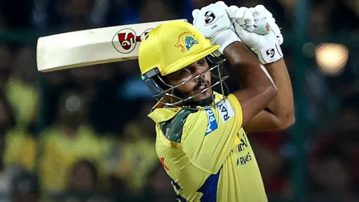 आयुष महात्रे ने जड़ा आईपीएल में पहला अर्धशतक। फोटो- BCCI
